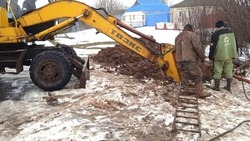 Специалисты «Белоблводоканала» Прохоровского района заменили изношенную трубу 