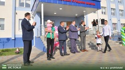 Глава региона посетил школьные линейки в Прохоровском районе