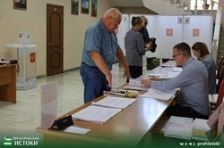Второй день голосования продолжается в Прохоровке