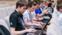 «Ростелеком» предложил школьникам построить сеть киберзащиты для умного дома*