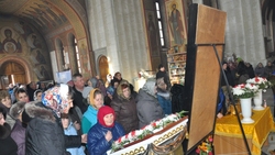 Прохоровцы помолились мощам святой блаженной Матроны