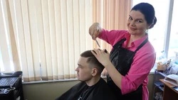 Жительница села Красное Светлана Смотрелкина открыла в Прохоровке парикмахерскую