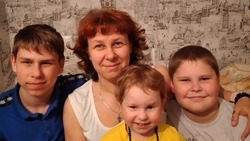 Два сыночка и лапочка дочка. Кулабуховы из Прохоровки поделились секретами семейного счастья