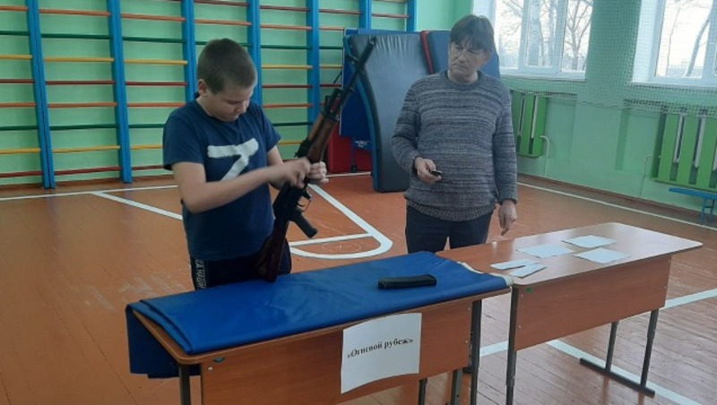 Военно-патриотическая игра «Зарница» прошла во всех школах Прохоровского района