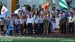 Руководитель прохоровского «Морского собрания» поздравил соратников с Днём ВМФ
