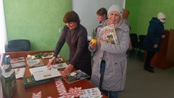 Библиотекари и общество инвалидов организовали выставку православных книг в Прохоровке