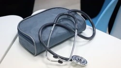 Сотрудники Роспотребнадзора рассказали о правилах защиты от вирусов в общественных местах