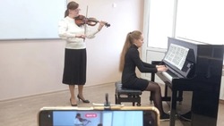 Ученицы Детской школы искусств поучаствовали в Международном конкурсе «Маэстро-концертмейстер»