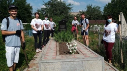 Как прохоровские волонтёры помогли ветеранам навести порядок в домовладениях
