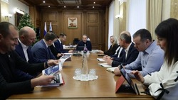 Вячеслав Гладков провёл совещание по вопросам развития футбола в Белгородской области 