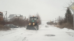Более 30 единиц техники начали работать в Прохоровке во время снегопада