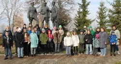 Школьники посетили с экскурсией Парк Победы на Прохоровском поле