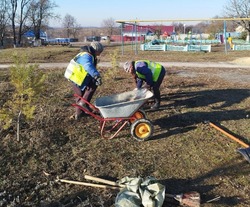Коммунальные службы приступили к наведению порядка в Прохоровском районе после зимнего периода