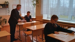 Три ученицы из Прохоровки представят район на областной олимпиаде по избирательному праву