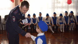 Отряд юных инспекторов дорожного движения появился в прохоровском детском саду «Родничок»