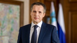 Вячеслав Гладков поздравил семьи Белгородчины с Днём защиты детей