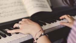 Прохоровские юные музыканты стали лауреатами конкурса пианистов «Волшебные клавиши»