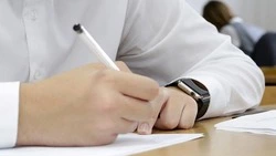 Вячеслав Гладков рассказал о процессе подготовки учебных учреждений к написанию итогового сочинения