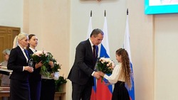 Вячеслав Гладков –  о награждении стипендиями 51 творческого юного белгородца