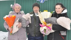 Две семьи приняли поздравления с рождением двойни в Прохоровском районе