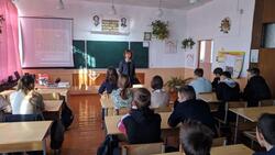 Прохоровские библиотекари провели для школьников презентацию военной энциклопедии