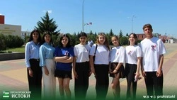 Акция «Российский триколор» состоялась в Прохоровке