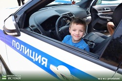 Сотрудники областной Госавтоинспекции провели акцию безопасного передвижения детей в Прохоровке
