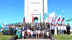 Российские десантники получили заслуженные награды на Прохоровском поле