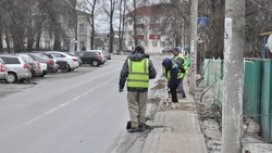 Сотрудники предприятия «Чистый город» начали весеннюю уборку Прохоровки