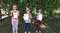 Дети из прохоровского лагеря «Солнышко» нарисовали свою будущую профессию