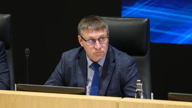Александр Шуваев поручил включить уличное освещение и возобновить стабильный мобильный интернет