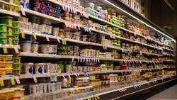 Роспотребнадзор проведёт консультации по правилам размещения молочки в магазинах
