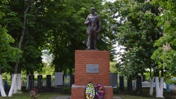 Прохоровцы смогут увидеть отреставрированный памятник погибшим воинам в селе Красное