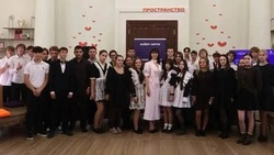 Молодые жители Прохоровского мунокруга пообщались с представителем Совета депутатов