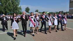 Торжественные линейки в честь окончания учебного года прошли в Прохоровских школах