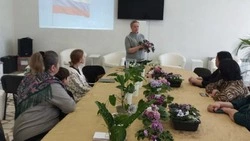 Любители комнатных растений встретились в рамках клуба «Своими руками» в Центре культурного развития