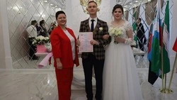 Начальник Прохоровского ЗАГСа  Марина Лобачева поделилась многолетним опытом работы