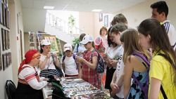Выставка украшений из бисера открылась в библиотеке Николая Рыжкова на Прохоровском поле