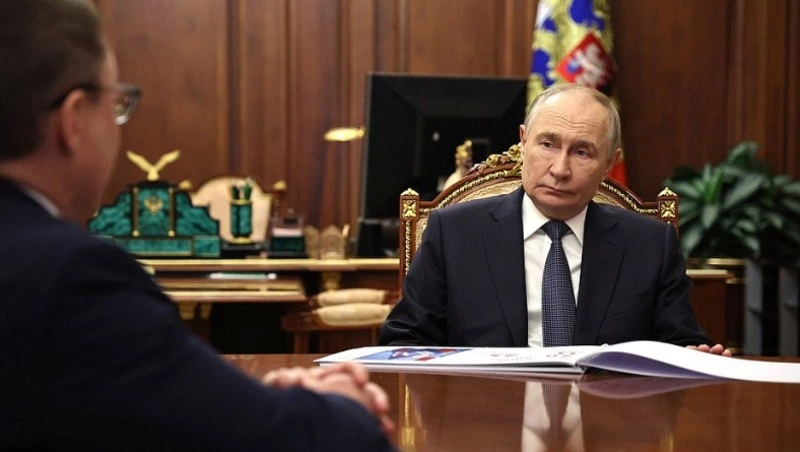 Владимир Путин провёл рабочую встречу с секретарём Генсовета партии «Единая Россия» 