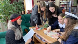 Сотрудники библиотеки Николая Рыжкова на Прохоровском поле провели акцию «День искусств»