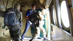 Участники регионального ВПО молодёжи «Поколение» прошли парашютно-десантную подготовку в г.Чехов
