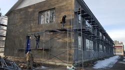 Глава администрации Прохоровского района рассказал о ходе ремонта детского сада №2 «Родничок»
