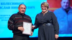 Аграрии Прохоровского района получили награды в преддверии профессионального праздника