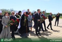 Вячеслав Гладков и другие почётные гости поздравили прохоровский храм с 30-летием со дня освящения