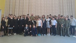 Встреча с участником СВО состоялась в Призначенской школе.
