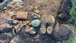 Прохоровские поисковики подняли останки погибшего советского воина недалеко от с.Малояблоново