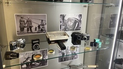 Сотрудники «Прохоровского поля» создали выставку фотоаппаратов разных поколений