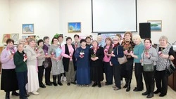 Праздничная встреча с женщинами Прохоровского отделения ВОИ прошла в библиотеке Н.И. Рыжкова