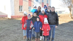 Многодетная семья из Прохоровского района получила новую квартиру и земельный участок