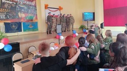 Представители областного «Союза Десантников» и ветераны ВДВ Прохоровского района посетили гимназию